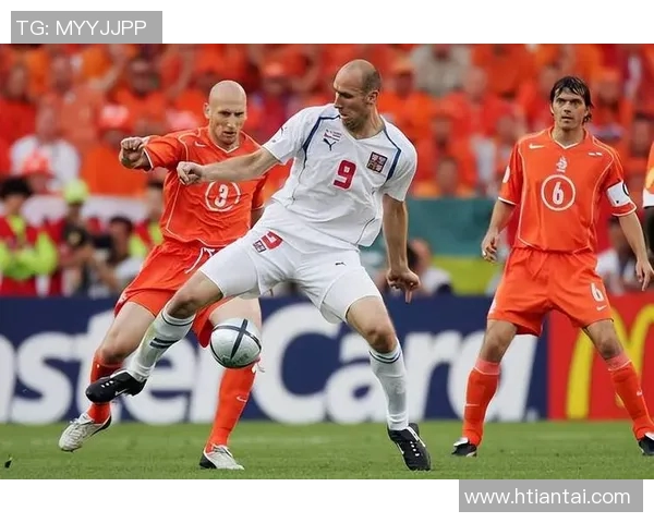 带扬的足球明星如何在绿茵场上书写传奇人生与辉煌成就