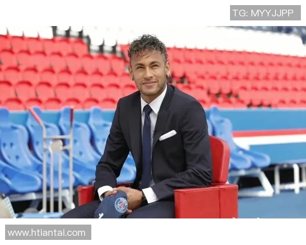 巴西足球明星华丽转身西装魅力尽显引领时尚潮流