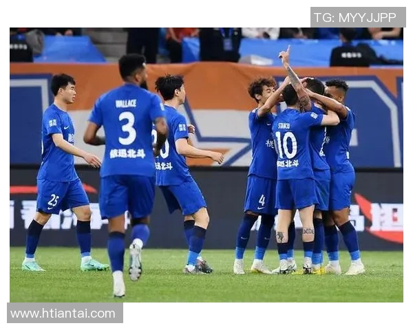 武汉超级足球明星精彩瞬间回放视频带你重温激情岁月与荣耀时刻