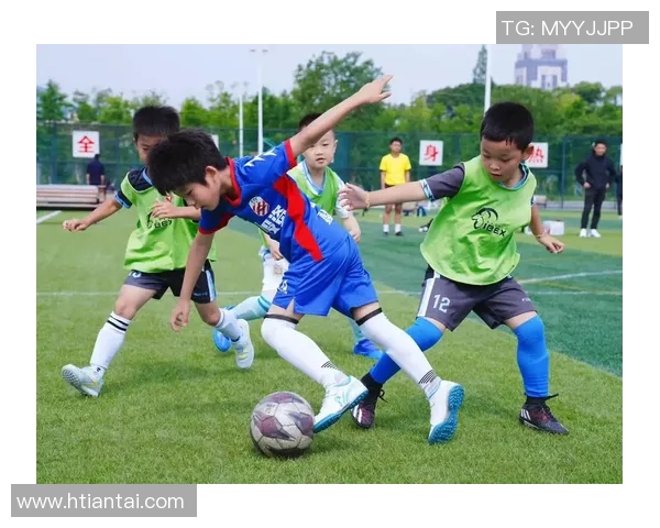 火柴人版足球明星带你领略不一样的绿茵场激情与梦想之旅