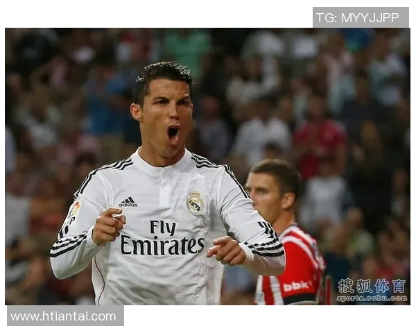 高清足球明星贝尔佩戴头套的精彩瞬间图片展示